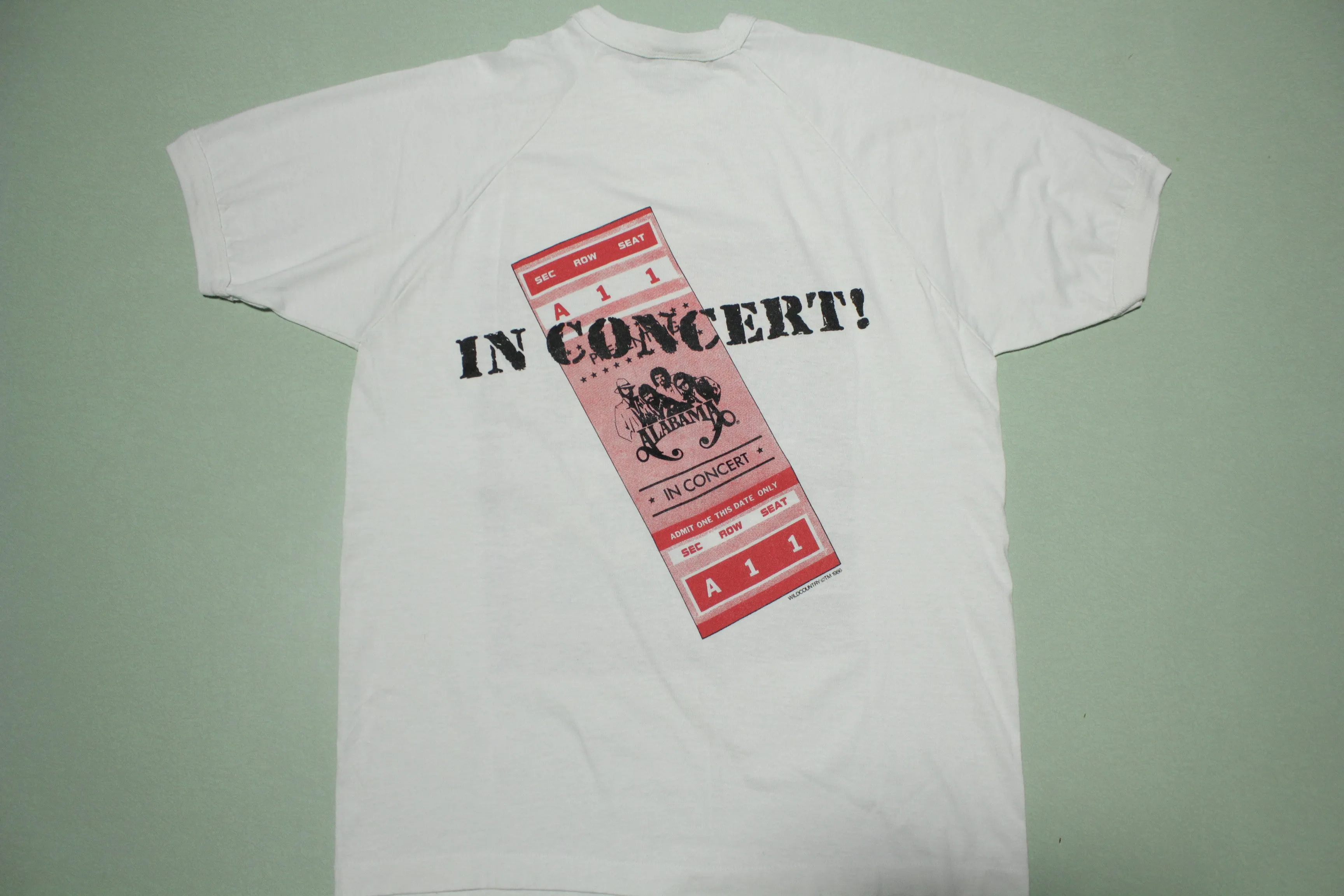 Alabama In Concert 1986 Ticket Stub Vintage Made in USA 80's T-Shirt