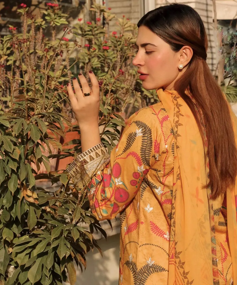 Embroidered Zari Lawn Shirt